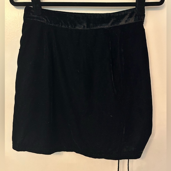 Free People Vivienne Velvet Mini Skirt NWT - Picture 4 of 4